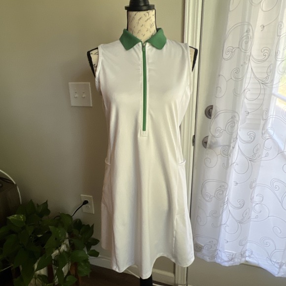 Renwick Mini Sport Dress Small White Pockets Performance Shorts Not Included - Picture 1 of 8